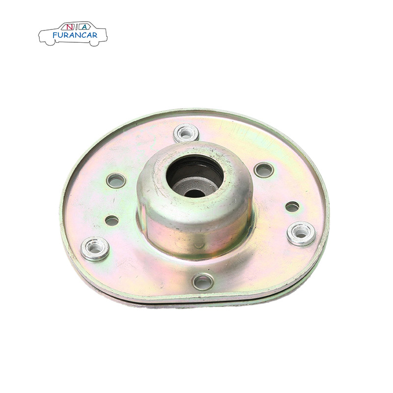 LR032578 strut mount